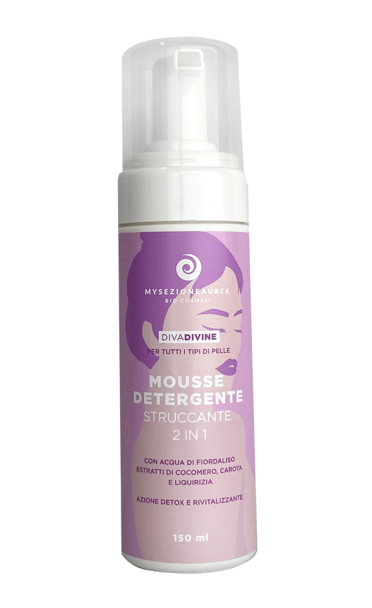 MOUSSE detergente e struccante 2in1 per tutti i tipi di pelle